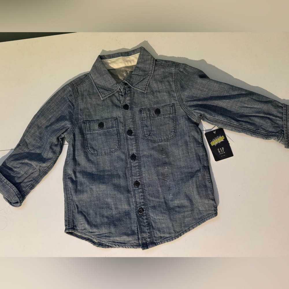 Gap Boys Denim Button-Up Chambray Denim Shirt Size 3T